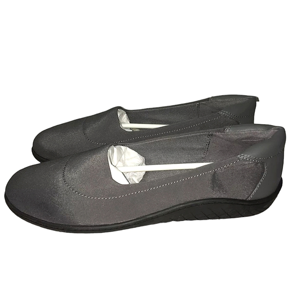 Easy Spirit SEGIFT2 Gift Women's Size 9 WW Slip On Solid Gray Loafers Comfort